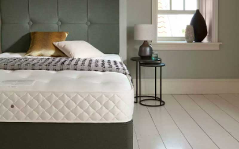 John Lewis & Partners 5900
