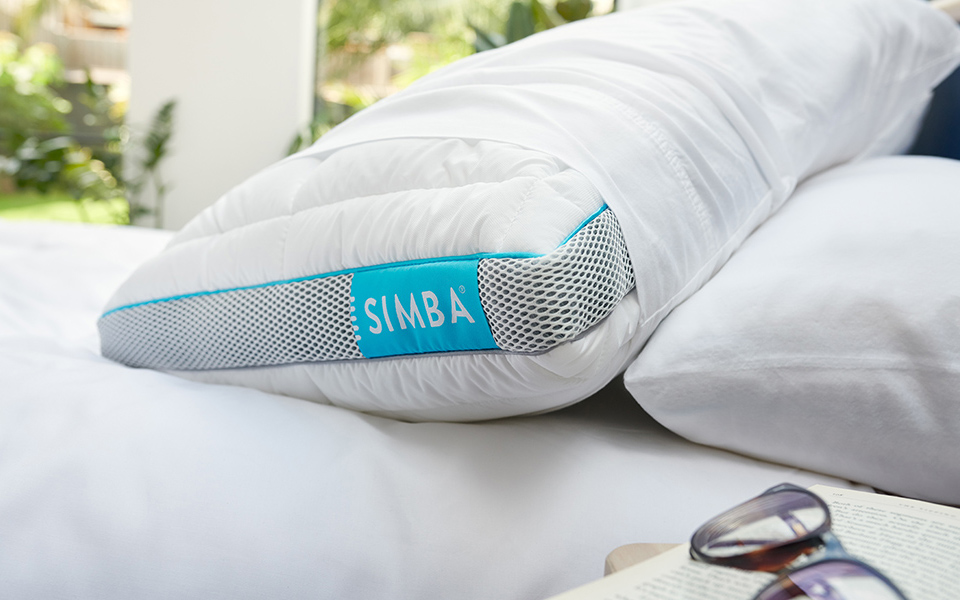 Simba Hybrid Pillow, with Temperature regulating Stratos technology