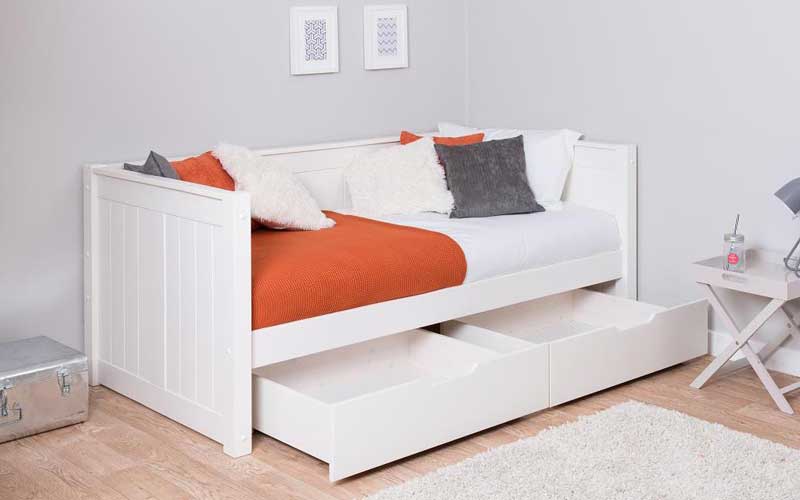 bed to use during the day 